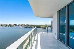 17111 Biscayne Blvd 1210, North Miami Beach FL - photo 21 of 68