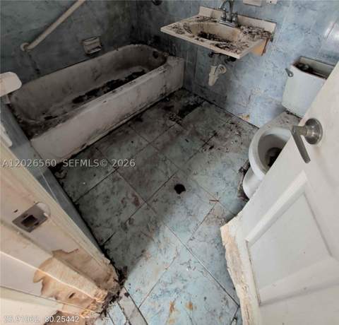 820 Curtiss Dr, Opa Locka FL - photo 19 of 23