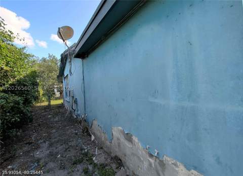 820 Curtiss Dr, Opa Locka FL - photo 6 of 23