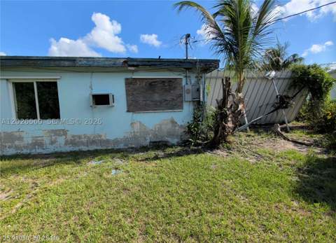 820 Curtiss Dr, Opa Locka FL - photo 8 of 23