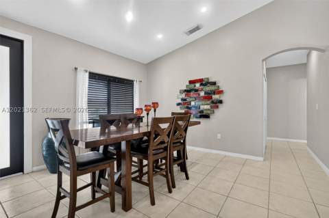 8892 NW 167th St, Miami Lakes FL - photo 12 of 76