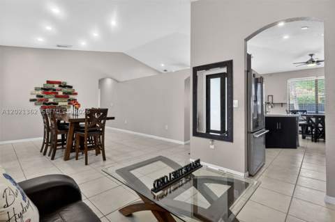 8892 NW 167th St, Miami Lakes FL - photo 15 of 76