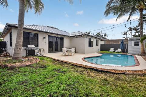 8892 NW 167th St, Miami Lakes FL - photo 6 of 76