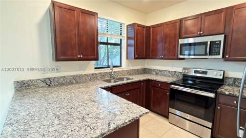 3342 W 104th Ter, Hialeah FL - photo 11 of 44