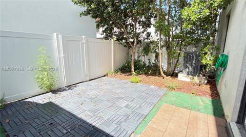 3342 W 104th Ter, Hialeah FL - photo 16 of 44