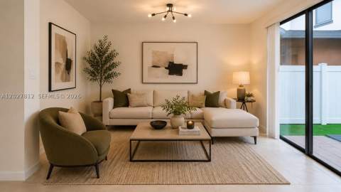 3342 W 104th Ter, Hialeah FL - photo 8 of 44