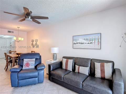 201 178th Dr 315, Sunny Isles Beach FL - photo 6 of 49