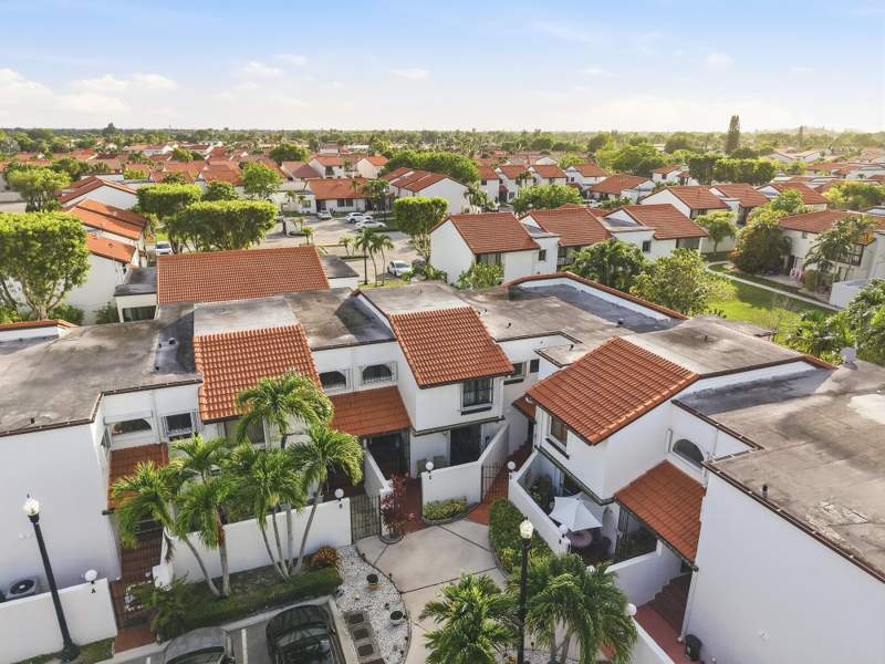 2 bedroom Townhouse at 1461 SW 124th Court 13-c, Villa Venezia Condo Ph Vi, Miami — photo 2