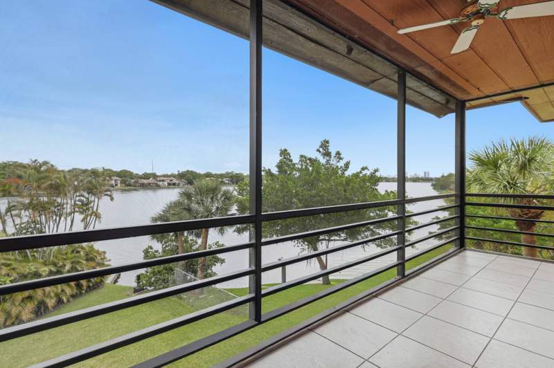 2 bedroom Condominium at 661 NE 195th Street 310, Coco Wood Condo, Miami — photo 4