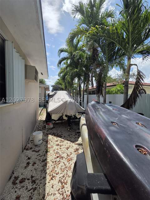 16825 NW 74th Ave, Hialeah FL - photo 19 of 19