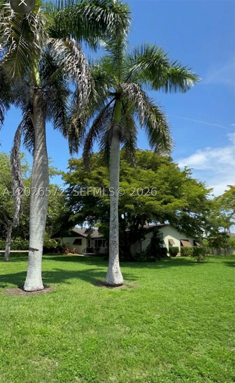 4 bedroom SingleFamilyResidence at 19505 SW 272nd St, Redland, Homestead — photo 2