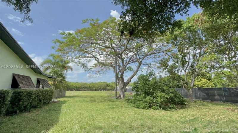 4 bedroom SingleFamilyResidence at 19505 SW 272nd St, Redland, Homestead — photo 4