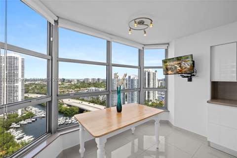 19195 NE 36th Ct 2705, Aventura FL - photo 12 of 27