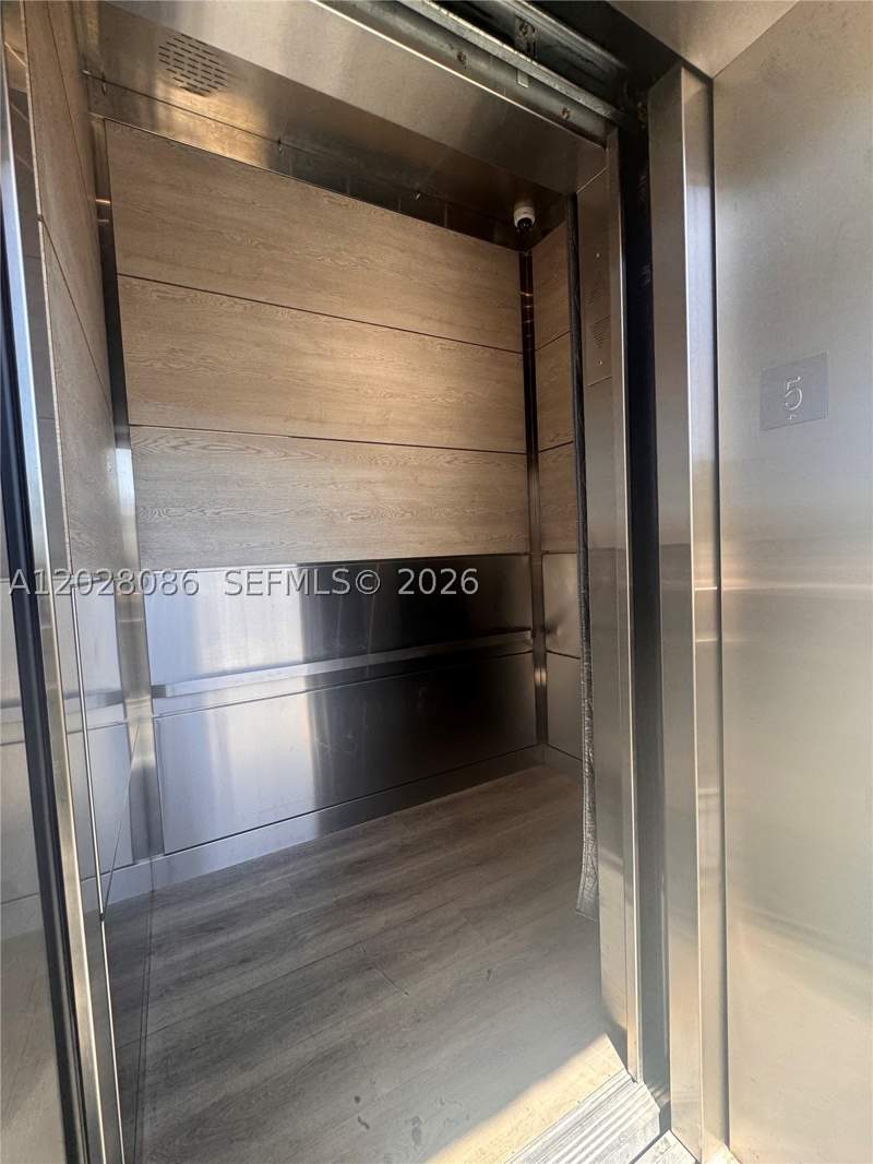 2 bedroom Condominium at 8290 Lake Dr 506, Las Vistas At Doral Condo, Doral — photo 5