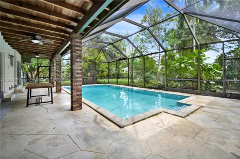 6980 SW 104th St, Pinecrest FL - photo 7 of 42