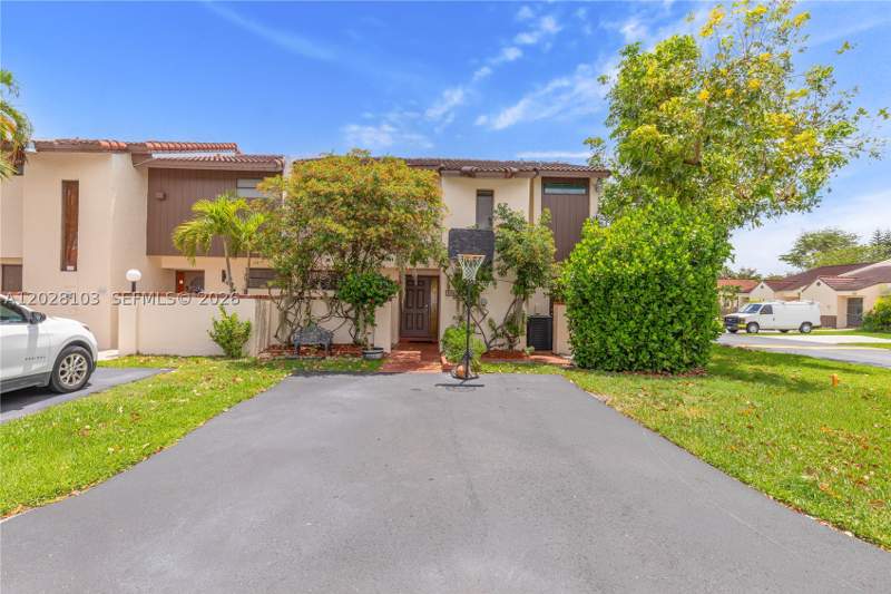 2 bedroom Townhouse at 9055 SW 149th Pl, Kendall Walk, Miami — photo 4