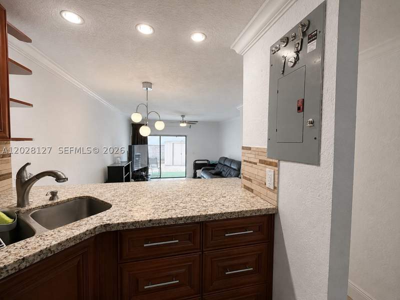 2 bedroom Condominium at 1901 NW S River Dr 5A, River Club Townhouse Cond, Miami — photo 4