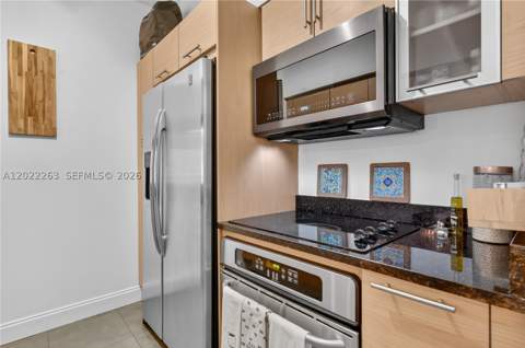 31 SE 5th St 203, Miami FL - photo 8 of 76