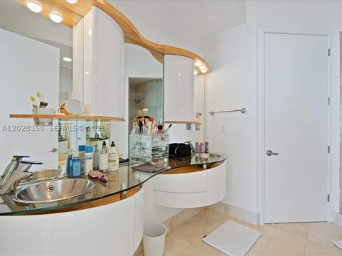 18101 Collins Ave 1904, Sunny Isles Beach FL - photo 23 of 39