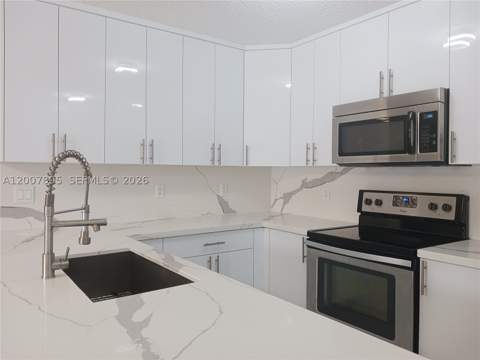 25804 SW 128th Ave, Homestead FL - photo 7 of 45