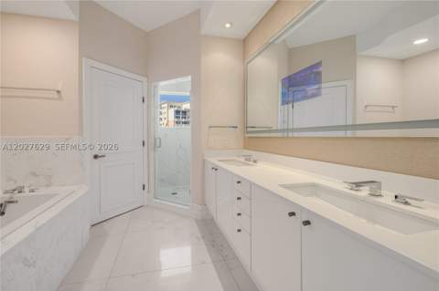 799 Crandon Blvd Ph-8, Key Biscayne FL - photo 13 of 47