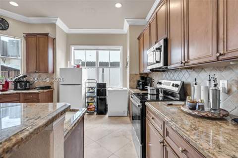 18122 NW 91st Ct, Hialeah FL - photo 11 of 34