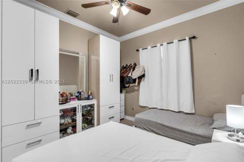 18122 NW 91st Ct, Hialeah FL - photo 17 of 34