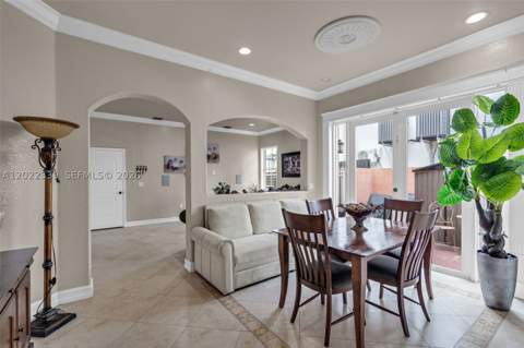 18122 NW 91st Ct, Hialeah FL - photo 7 of 34