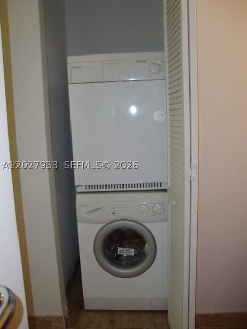 300 S Biscayne Blvd T-2909, Miami FL - photo 6 of 13