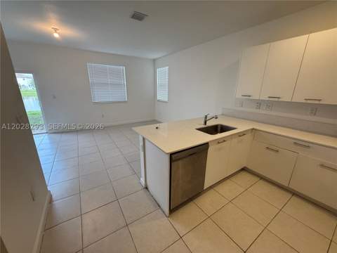 12856 NW 22nd Pl 12856, Miami FL - photo 13 of 67