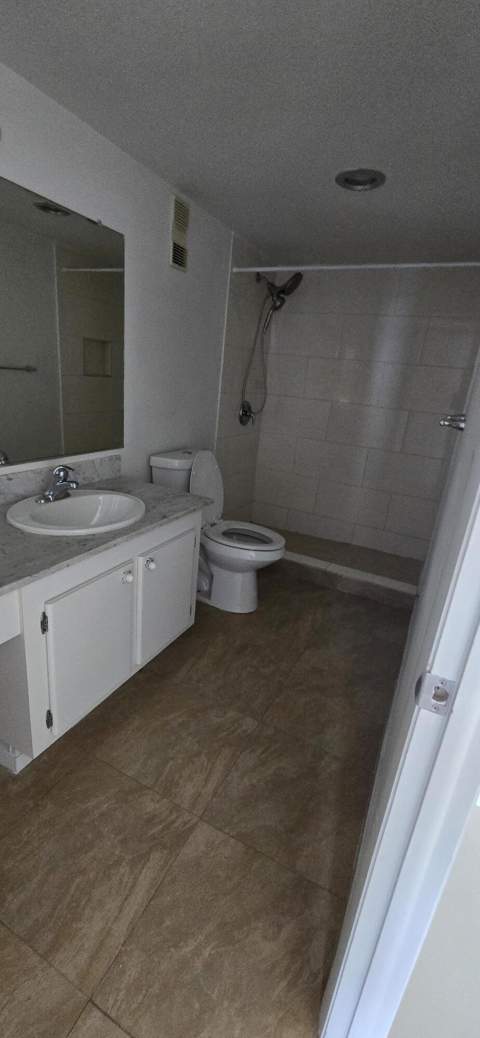 1300 NE Miami Gardens Drive 901e, Miami FL - photo 7 of 12