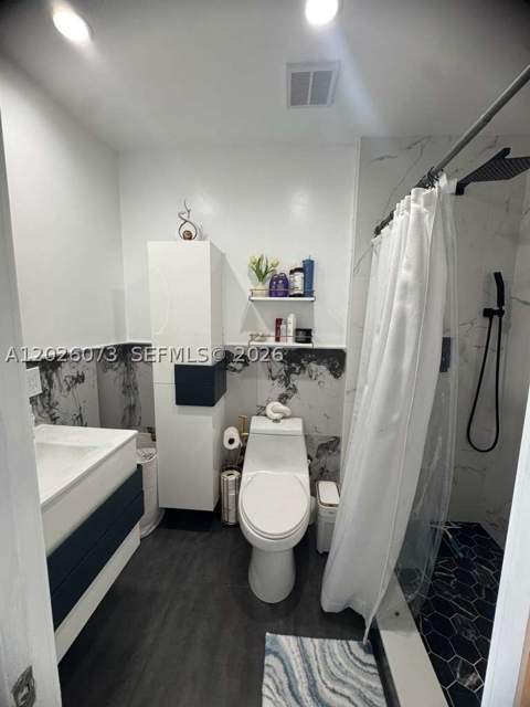 8430 NW 8th St B11, Miami FL - photo 10 of 25