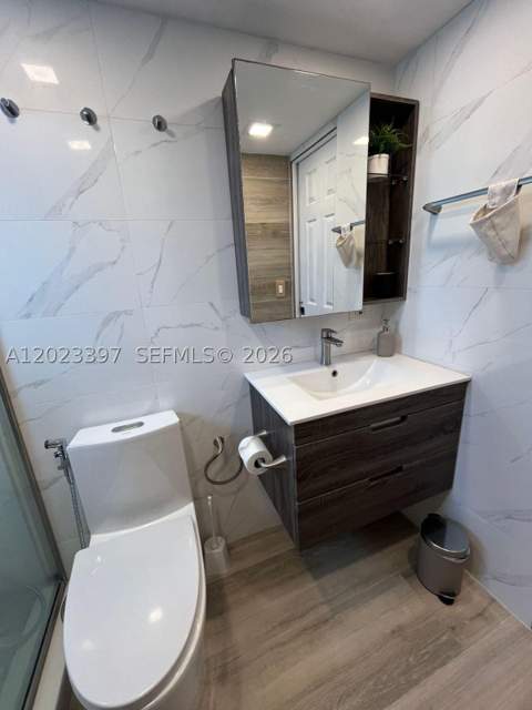 6965 Harding Ave 401, Miami Beach FL - photo 7 of 15
