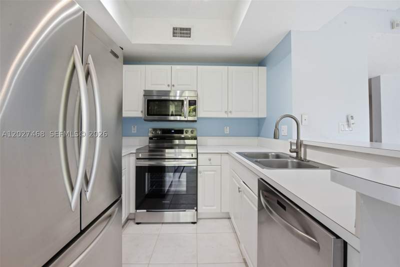 3 bedroom Condominium at 10180 SW 88th St 403, Tiffany Of Kendall Condo, Miami — photo 4