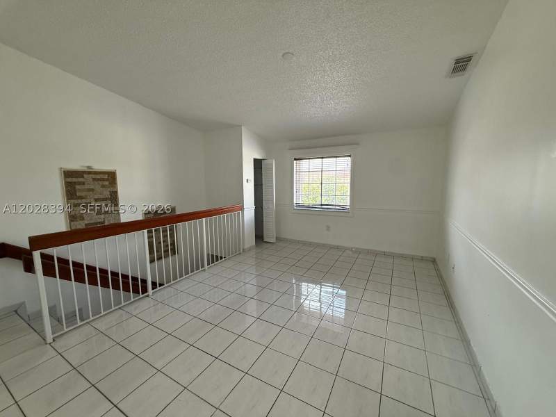 2 bedroom Condominium at 2212 W 74th St 201-28, Alcazar Villas Condo, Hialeah — photo 5