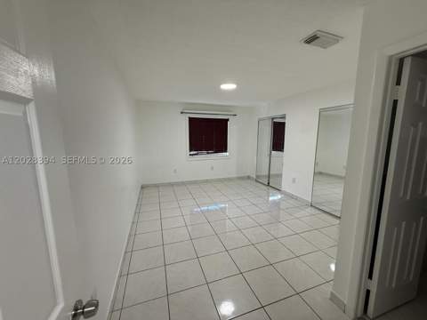2212 W 74th St 201-28, Hialeah FL - photo 6 of 11