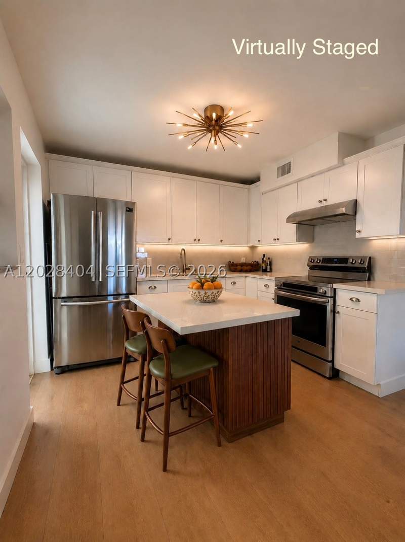1 bedroom Condominium at 1400 Lincoln Rd 301, Lincoln Plaza Condo, Miami Beach — photo 5