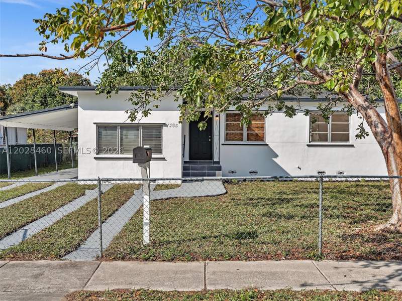 3 bedroom SingleFamilyResidence at 1365 NE 130th St, Kirkpatrick Sub, North Miami — photo 4
