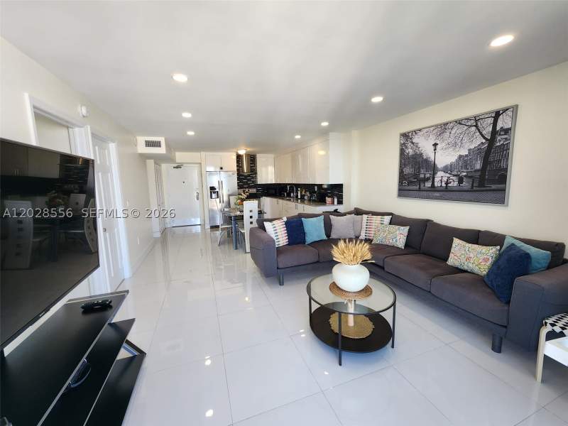 1 bedroom Condominium at 345 Ocean Dr 602, Ocean Point Condo, Miami Beach — photo 3