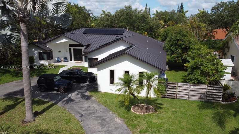 5 bedroom SingleFamilyResidence at 13324 SW 106th Ave, Cadeca Estates, Miami — photo 2