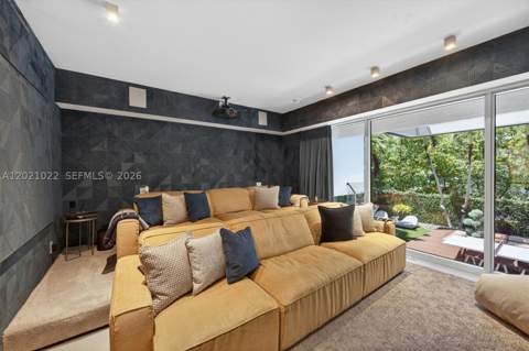 625 Curtiswood Dr, Key Biscayne FL - photo 17 of 48
