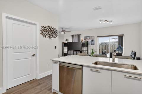 12862 NW 23rd Pl, Miami FL - photo 14 of 43