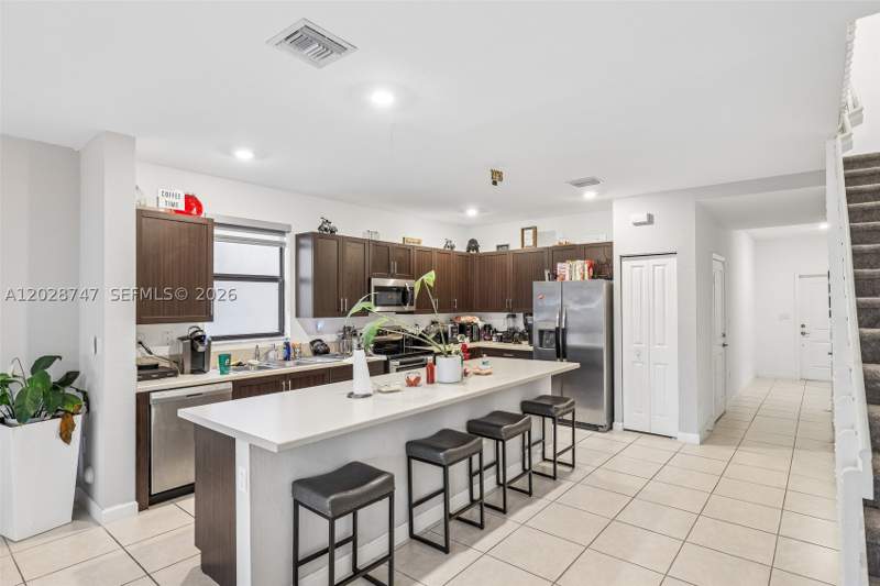 4 bedroom Townhouse at 25345 SW 108th Ave, Allapattah Gdns, Homestead — photo 4