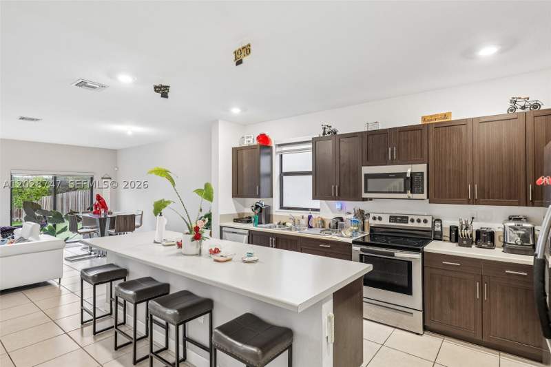 4 bedroom Townhouse at 25345 SW 108th Ave, Allapattah Gdns, Homestead — photo 5