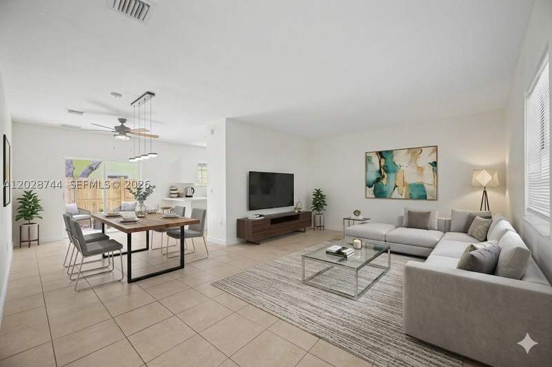 2 bedroom Condominium at 373 NE 26th Pl 102, Caribbean Isles Villas Co, Homestead — photo 2