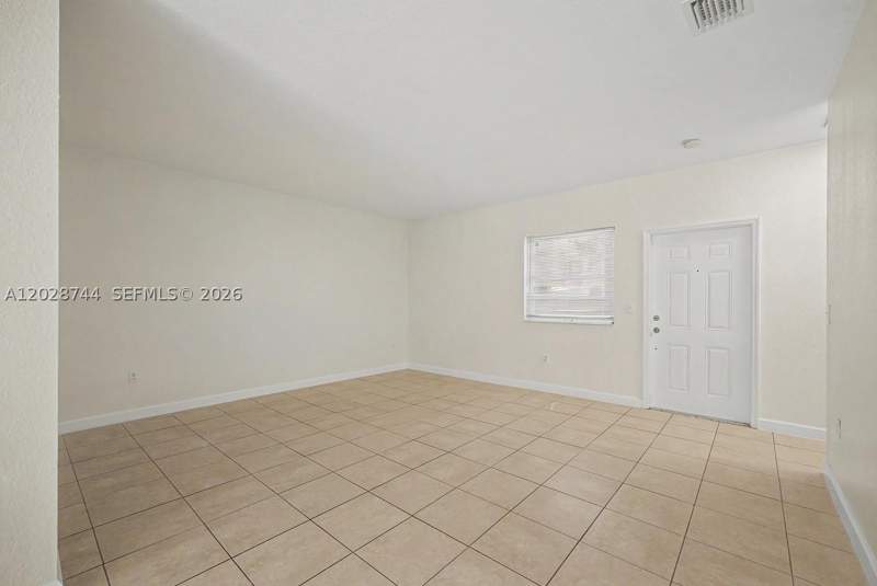 2 bedroom Condominium at 373 NE 26th Pl 102, Caribbean Isles Villas Co, Homestead — photo 4