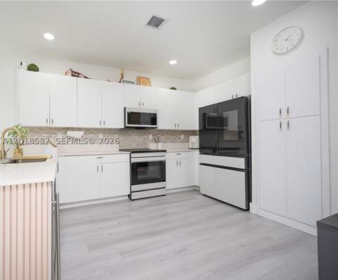 28510 SW 134th Ave, Homestead FL - photo 15 of 41