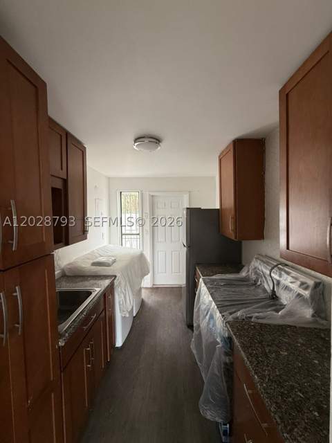 14310 NE 5th Pl, Miami FL - photo 10 of 12