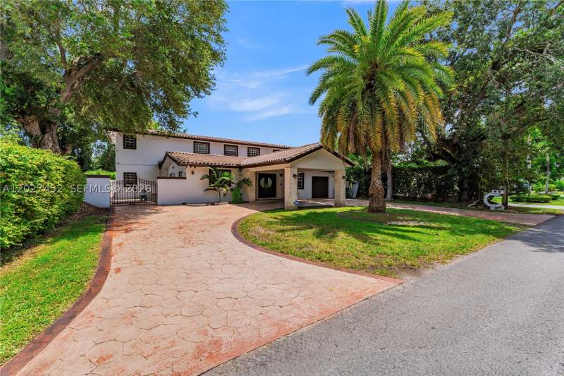 5 bedroom SingleFamilyResidence at 6284 SW 26th St, Coral Villas Rev, Miami — photo 4