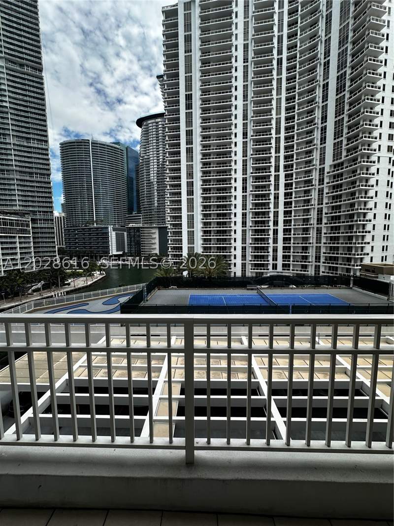 1 bedroom Condominium at 801 Brickell Key Blvd 906, Courts Brickell Key Condo, Miami — photo 2